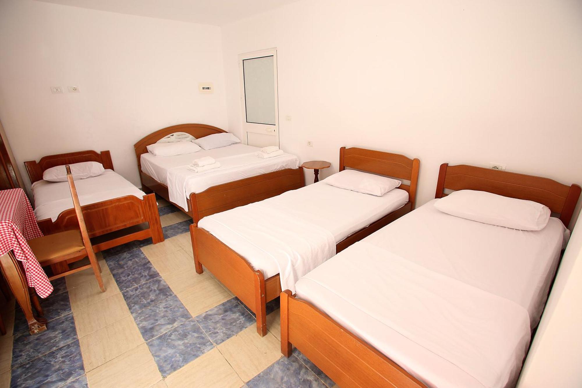 Vila Hyseni Durrës Szoba fotó
